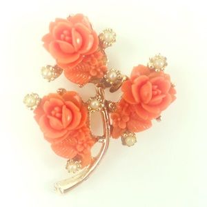 Vintage plastic resin peach flowers pin brooch